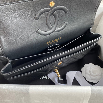 CHNL Classic Medium Flap Black/Gold Handbag