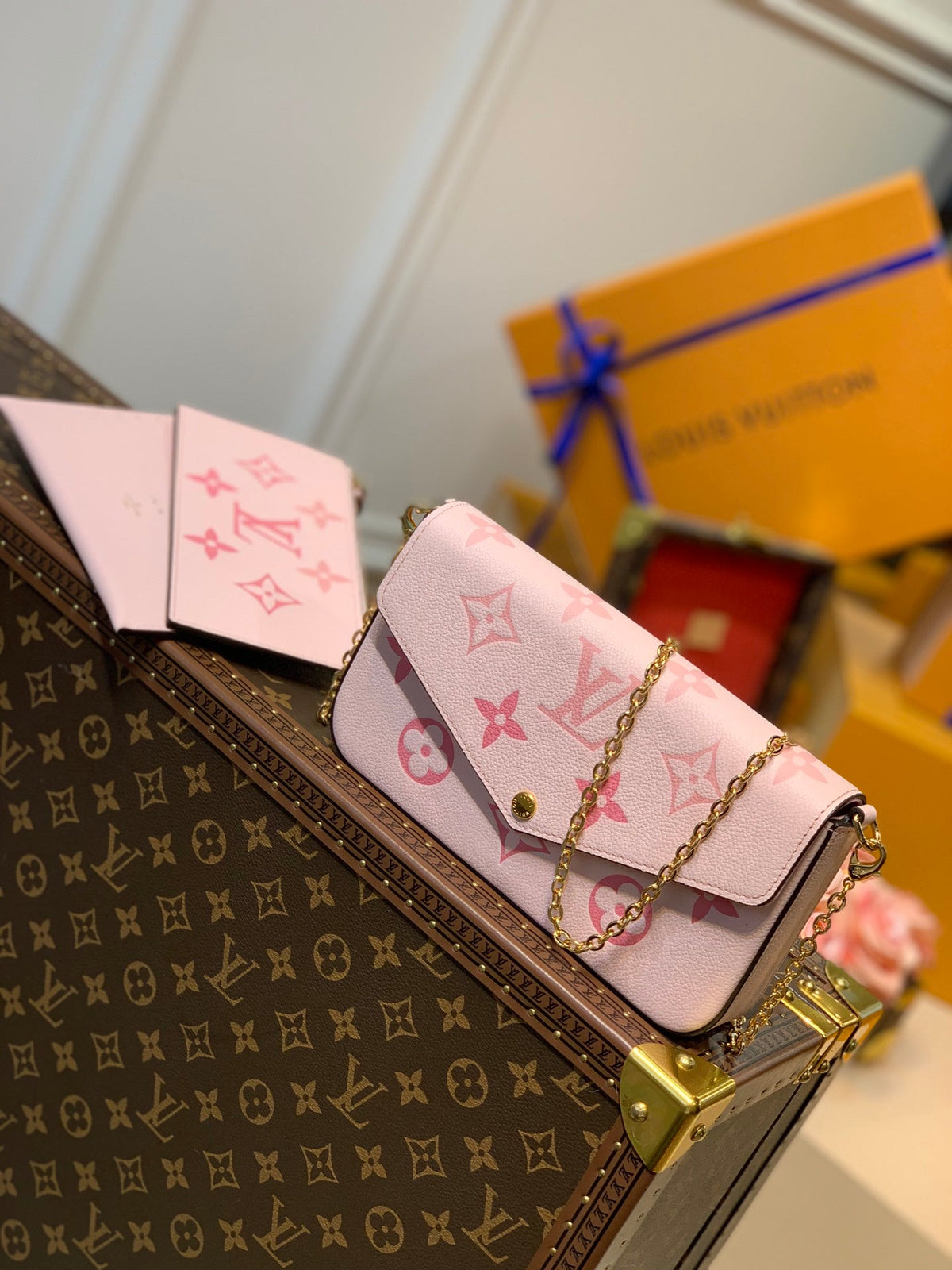 LV Félicie Pochette By The Pool Spring/Summer 2021 Collection Clutch Bag