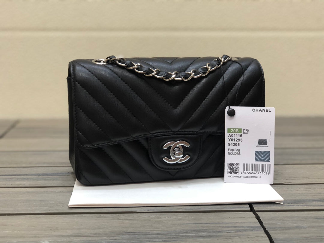 CHNL Classic Small Flap Silver Handbag