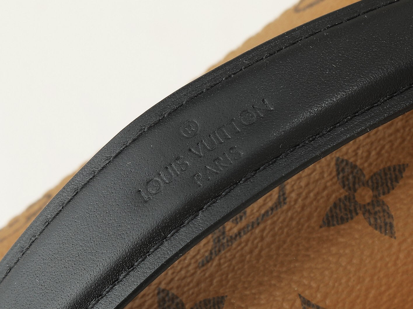 LV Pochette Métis HandBag