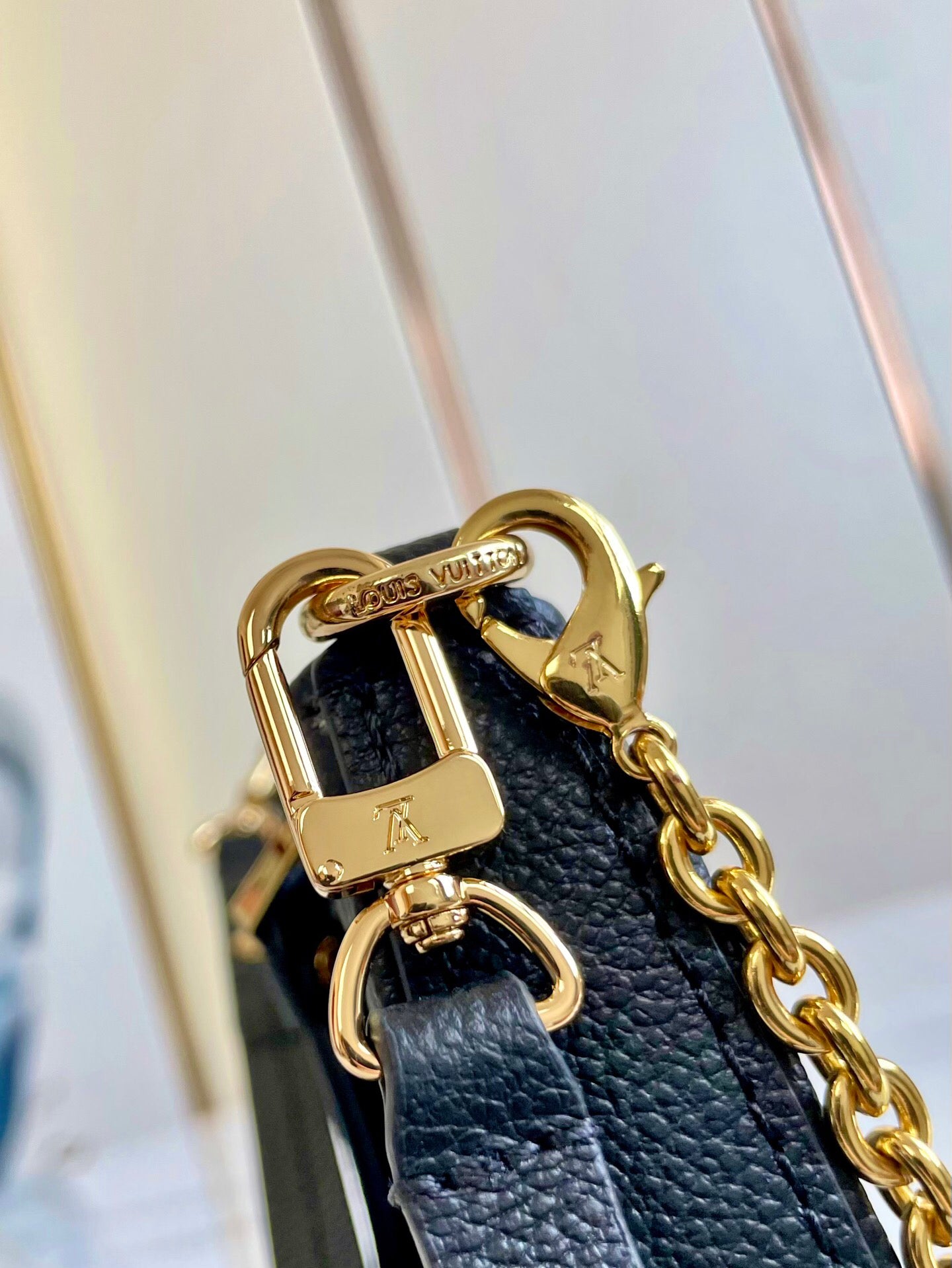 Louis Vuitton Multi Pochette Accessoires Empreinte Noir