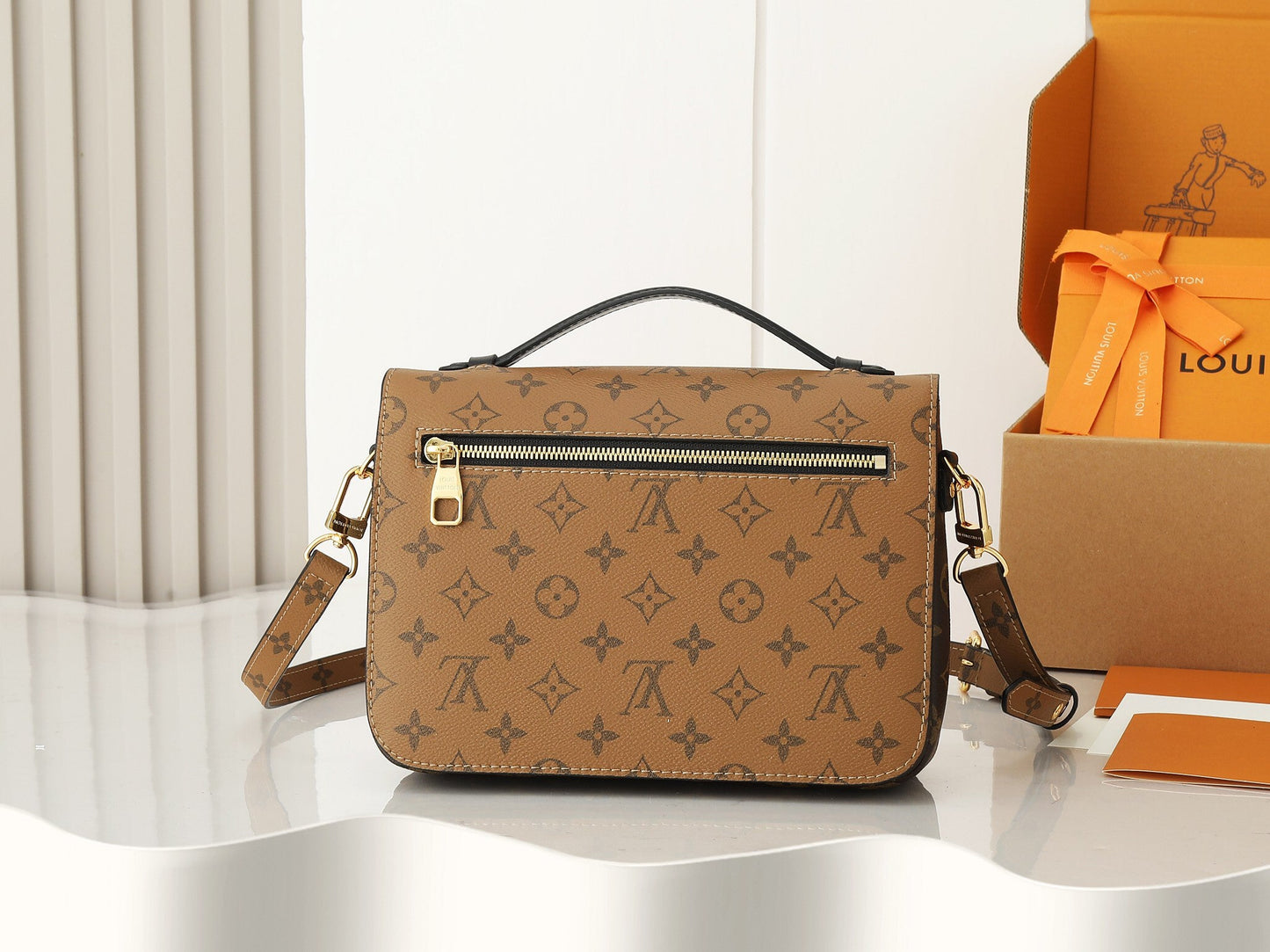 LV Pochette Métis HandBag